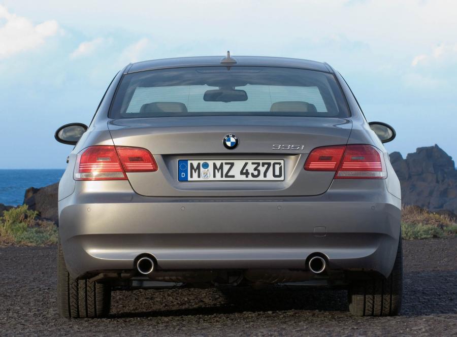  BMW 3-Series Coupe 2007 года  (фото 182 из 219)